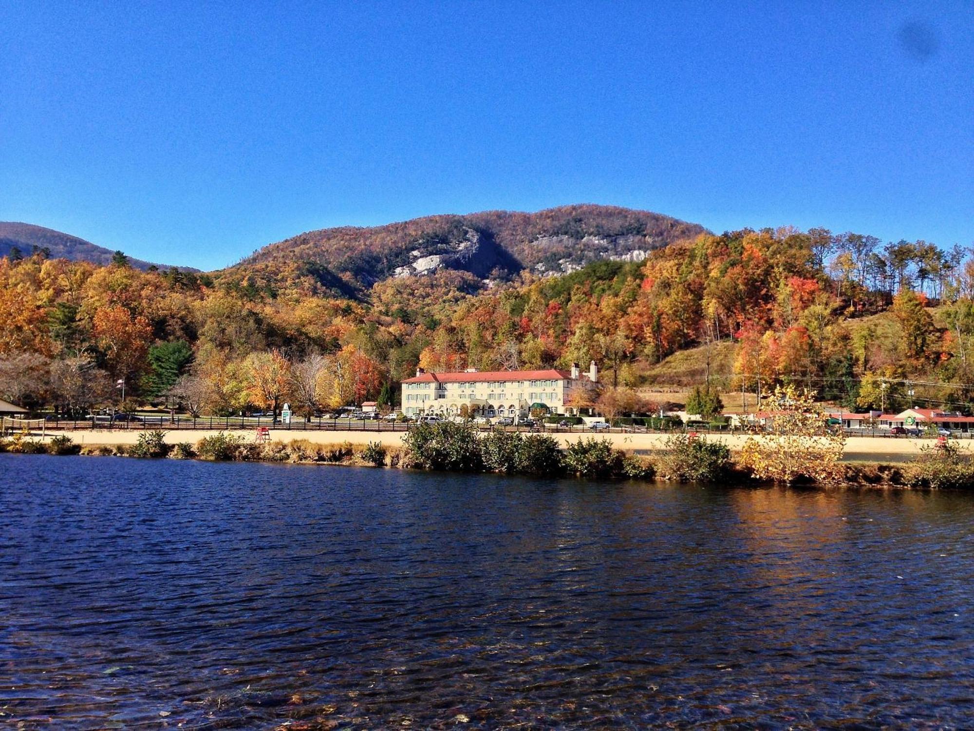 Lake Lure Inn And Spa Exteriör bild